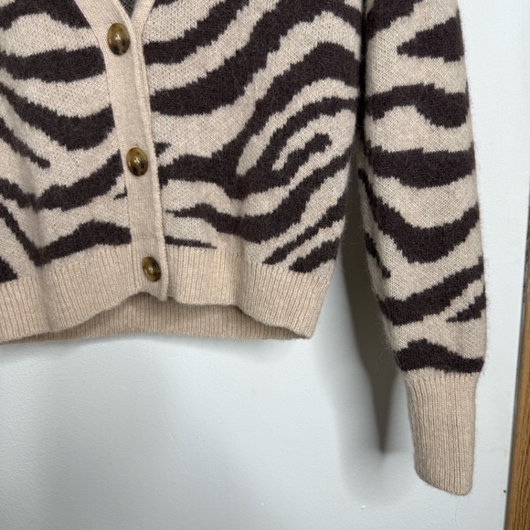 J. Crew Ribbed V-neck Wool Blend Zebra Stripe Knit Cardigan Size M Button Front - Picture 7 of 16